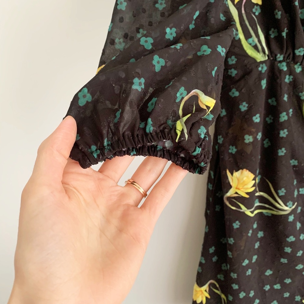 Wayward Fancies Eshakti Floral Square Neck Dress - Picture 9 of 16